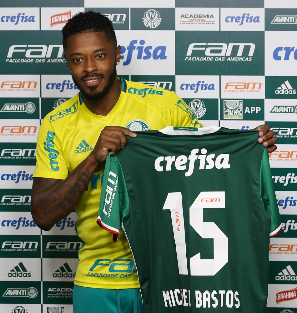 Cesar Greco/Ag Palmeiras/Divulgação_O meia Michel Bastos será o camisa 15