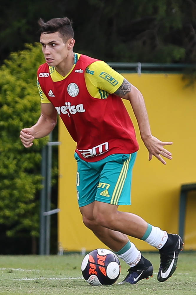 Cesar Greco/Ag.Palmeiras/Divulgação_Raphael Veiga entrou bem contra o São Bernardo