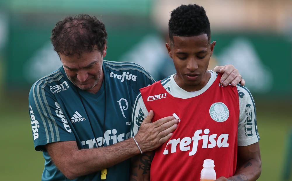 Cesar Greco/Ag. Palmeiras/Divulgação _ O meio-campista Tchê Tchê completou 25 anos nesta quarta (30)