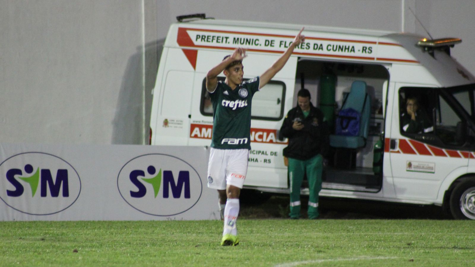 FGF_Guilherme Vieira marcou o terceiro gol da goleada