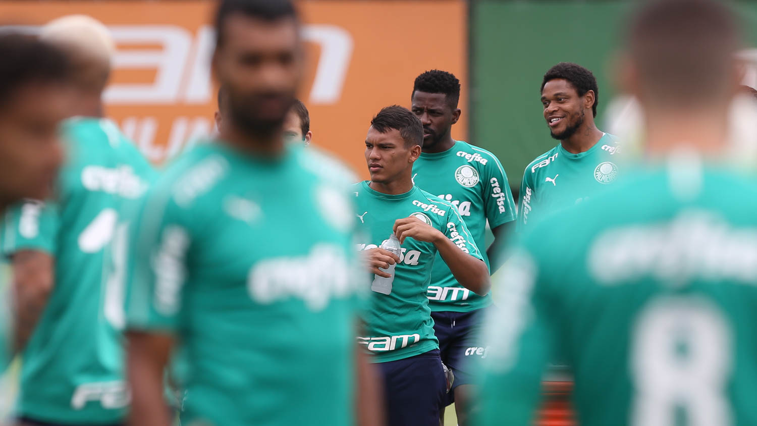 Cesar Greco/Ag. Palmeiras/Divulgação _ O jovem Veron treinou com o elenco alviverde nesta quarta-feira (27)