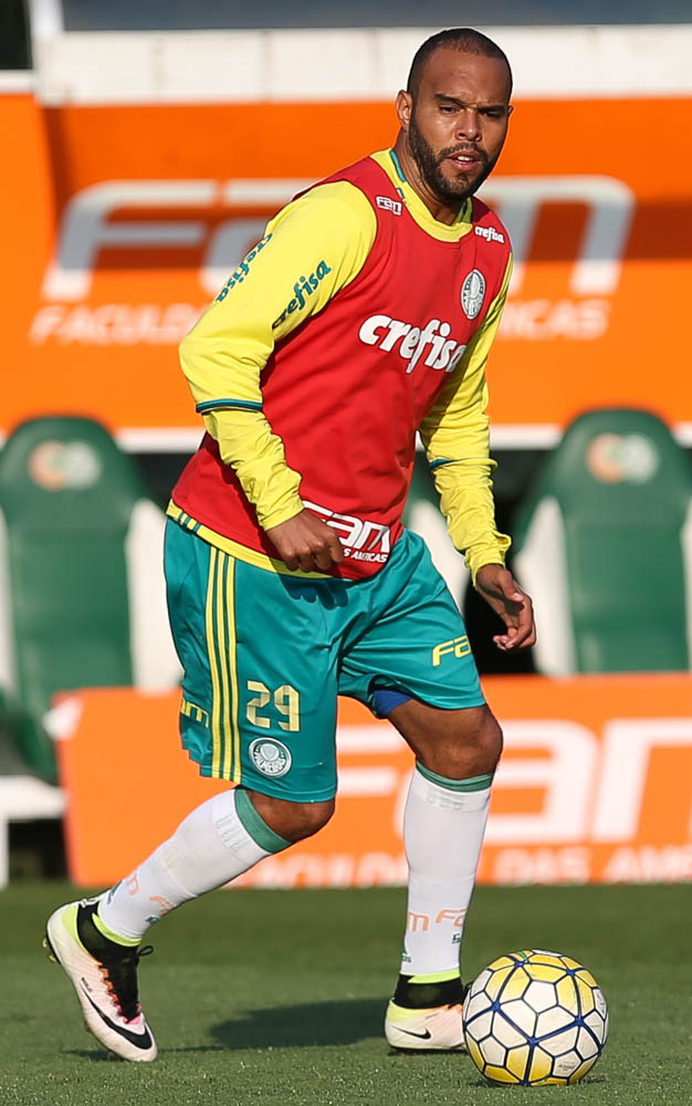 Cesar Greco/Ag.Palmeiras/Divulgação_Alecsandro participou do jogo-treino disputado nesta sexta (30)