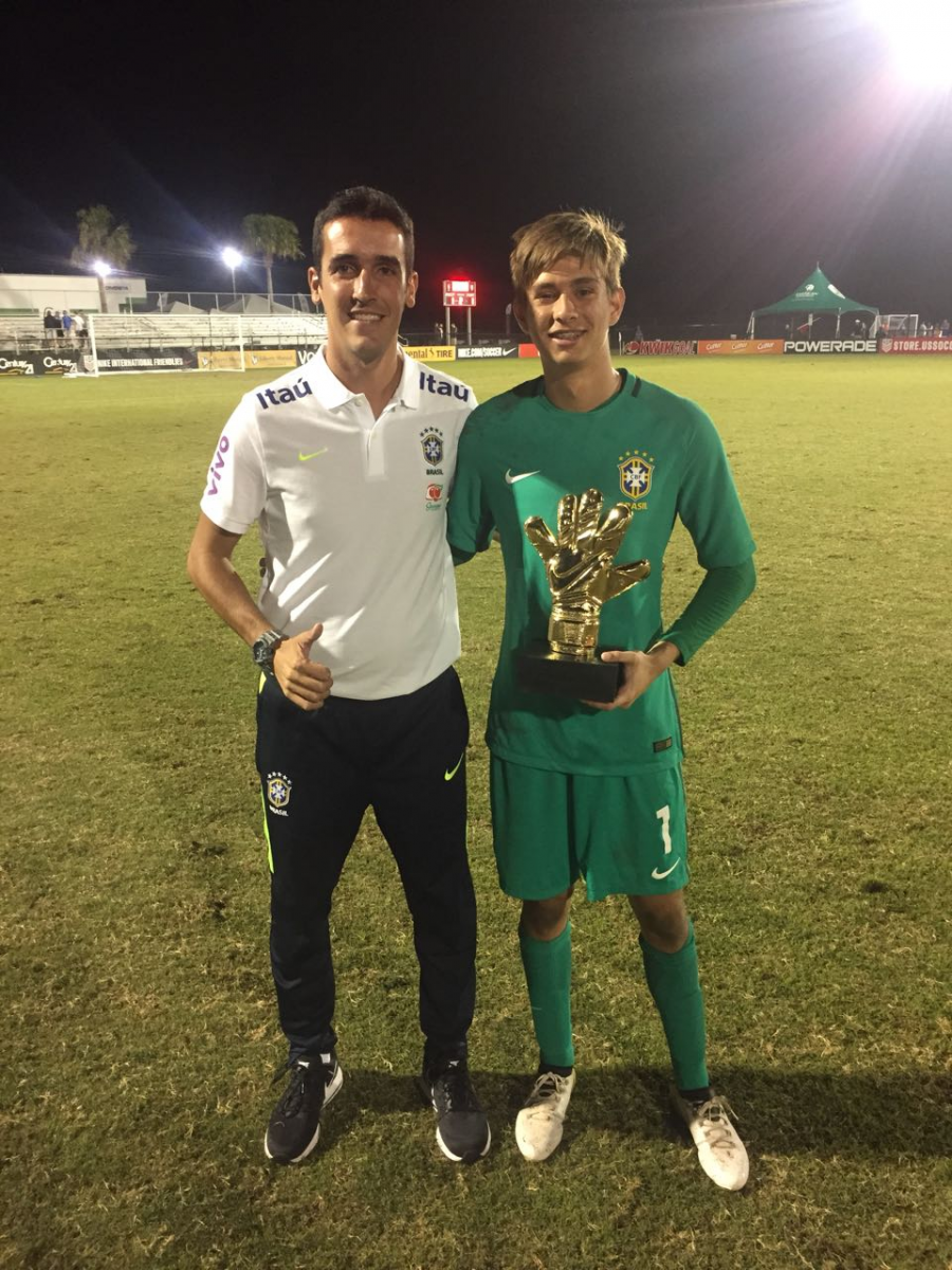 Divulgação_Bruno Carcaioli foi eleito o melhor goleiro da competição