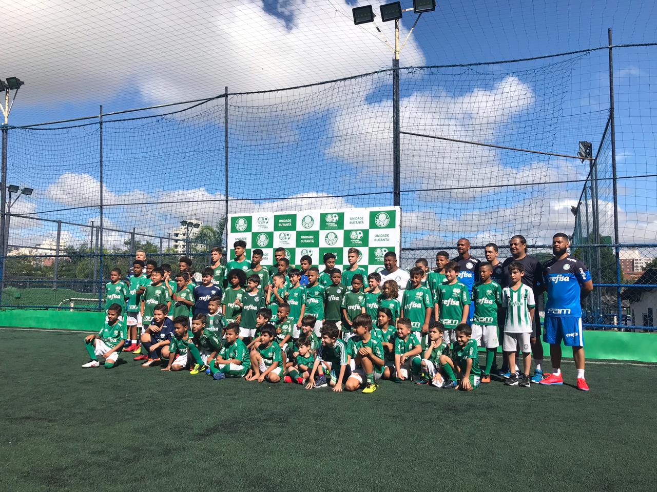 Divulgação_Palmeiras inaugurou nova unidade da escola de futebol, neste domingo (10), no Butantã