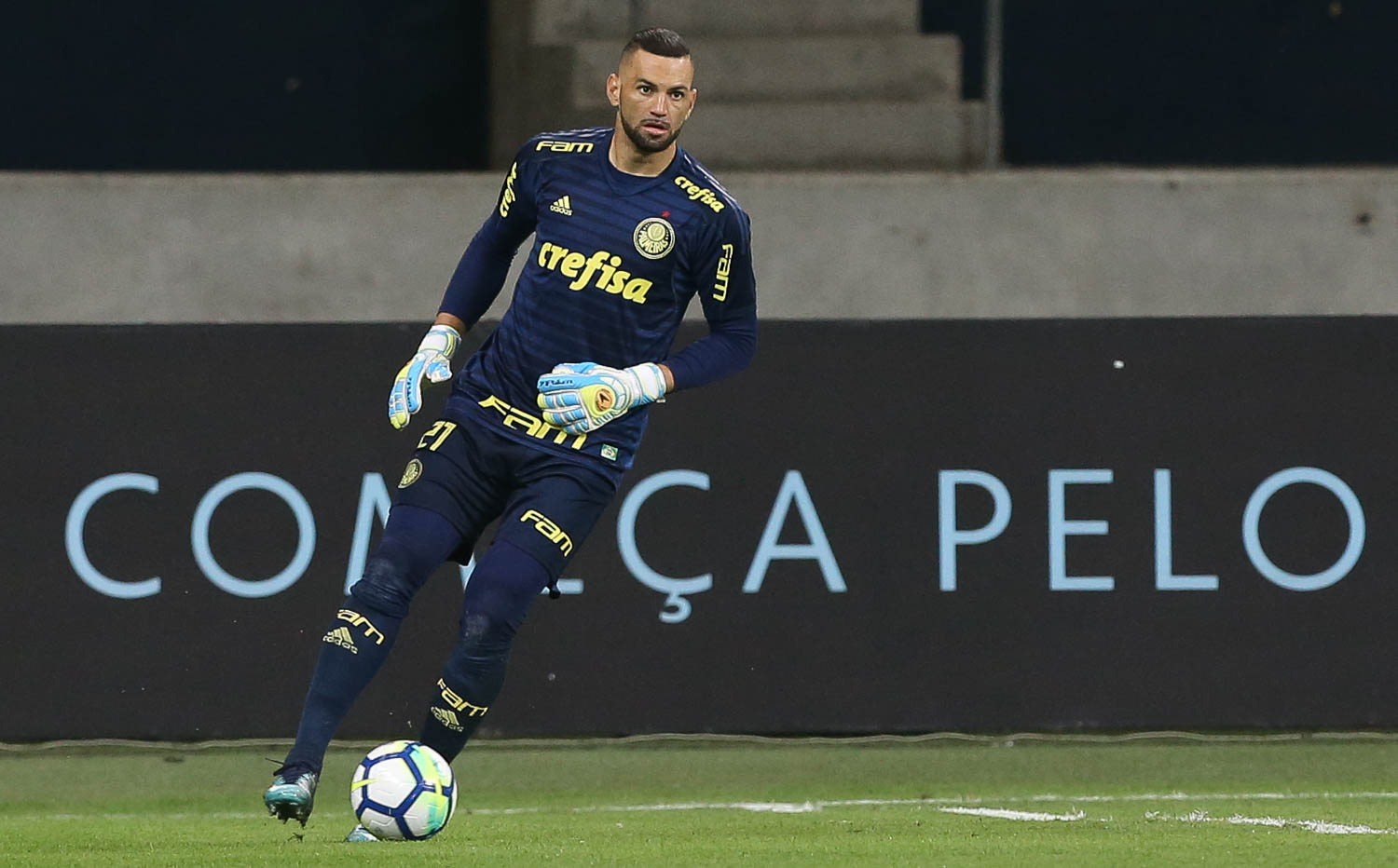 Cesar Greco/Ag. Palmeiras/Divulgação_O goleiro Weverton foi contratado pelo Verdão em dezembro de 2017
