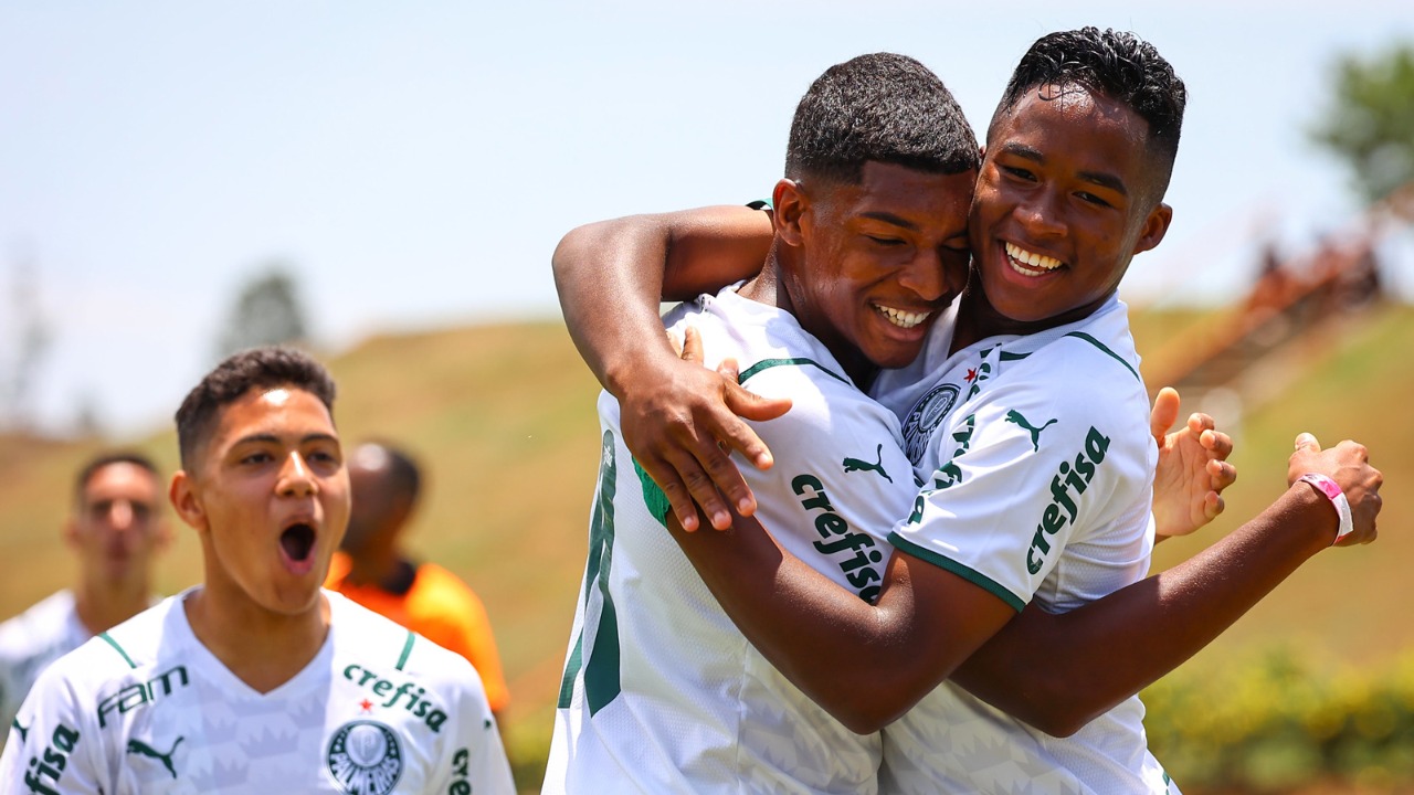Palmeiras atropela o Corinthians no Sub-15 e é campeão da Nike Premier Cup